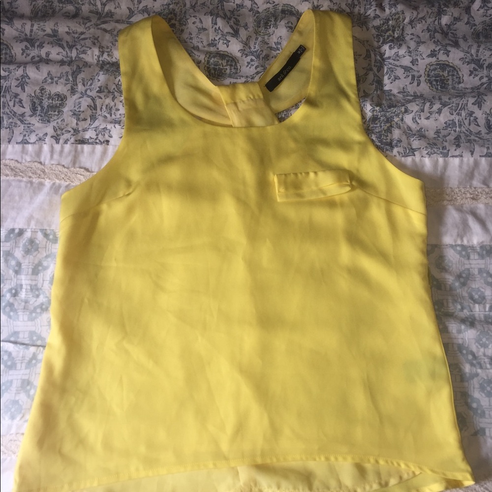 Yellow dress top💛💛